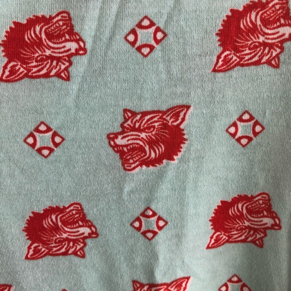 LuLaRoe Top Christy V Neck Tee w/Orange Wolves on Blue-Teal Background Sz XS NWT - Picture 9 of 10